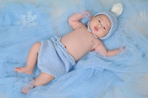 柳林摸孕妇肚子沾喜气